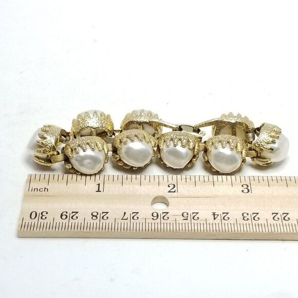 Vintage Faux Pearl and Gold Tone Panel Link Bracelet, Retro 80s 90s Style - Picture 4 of 5
